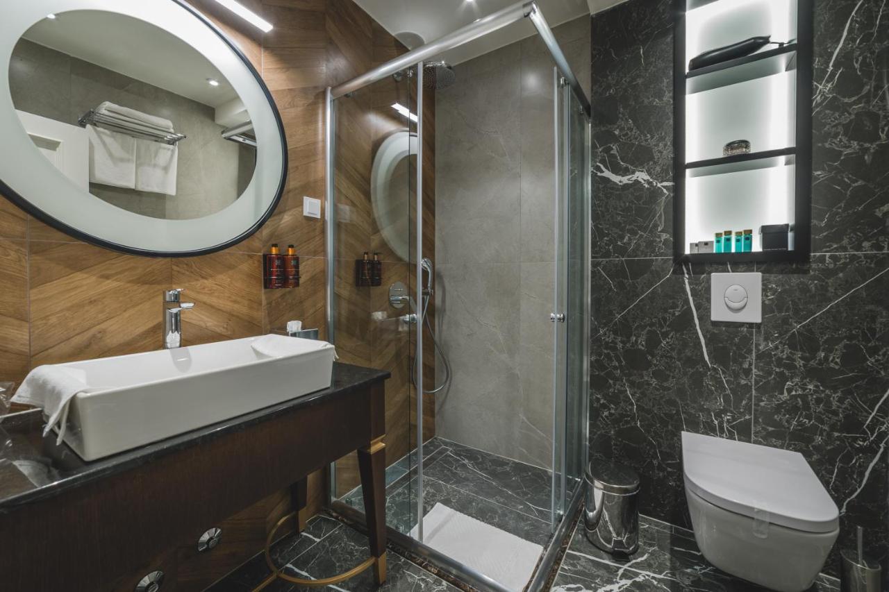 Kalamper Apartments Dobra Voda Bagian luar foto